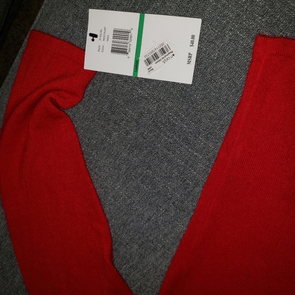 Sweater - Picture 4 of 4